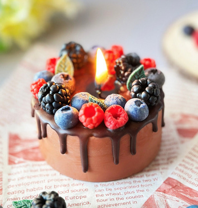 Drip-Frosting-cake-dessert-Candle