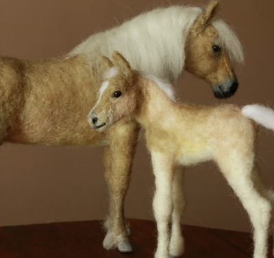 needle-felting-Hafflinger-Mare-and-Foal