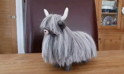 needle-felting-Highland-Cow-with-Curly-Wool