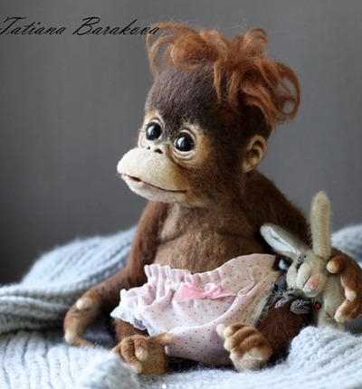 needle-felting-Playful-Monkey