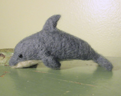 Needle-felting-Realistic-Dolphin
