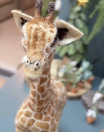 needle-felting-Unique-Giraffe