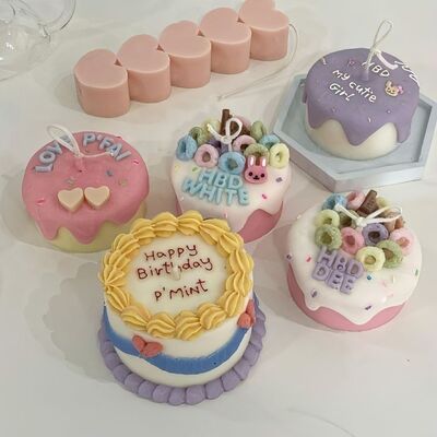 candy-wax-drips-cake-candle-idea