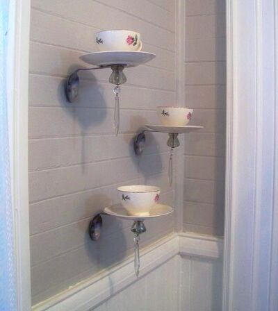 creative-teacup-wall-organizer