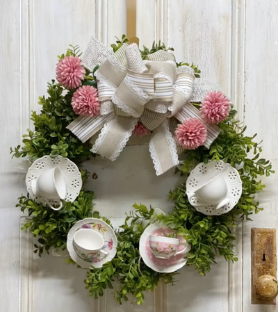 diy-tea-cup-and-saucer-wreath