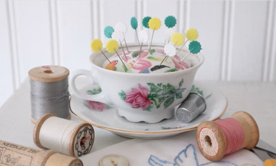 diy-teacup-pincushion