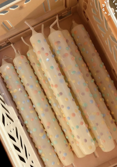 Painted-Dots-in-Pastel-Colors-hand-painted-candles-diy