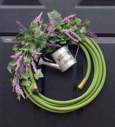 Repurposed-Hose-Wreath-old-tool-art
