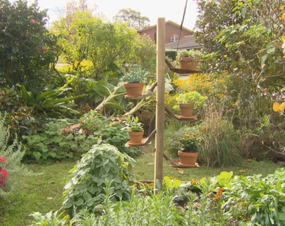 Shovel-Head-Planter-old-tool-ideas