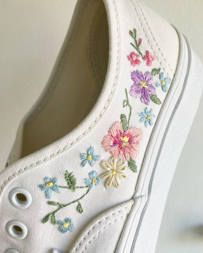 embroidered-Vans-Slip-Ons-with-Daisy-and-Primrose