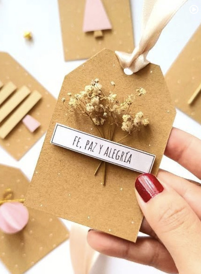 Dried-Flowers-Gift-Labels