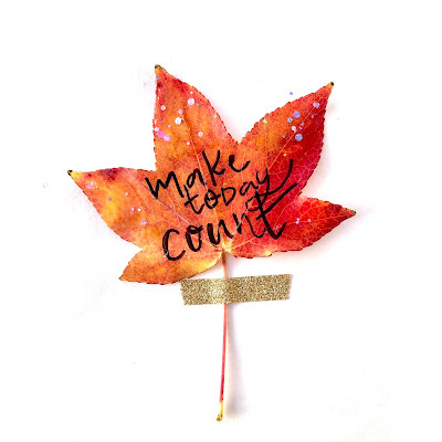 painting-on-leaves-writing-message-leaf-art