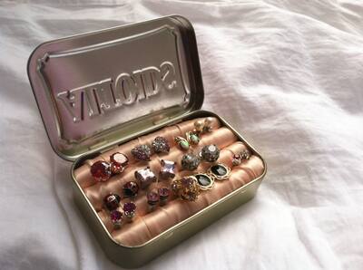 Altoid-Tin-Crafts-Jewelry-Box