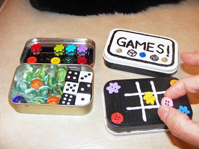 Altoid-Tin-Crafts-Tic-Tac-Toe-Travel-Game-Box