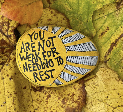 Kindness-Crafts-Rest-and-Recharge-Rock