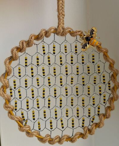 Beaded-Beehive-suncatcher