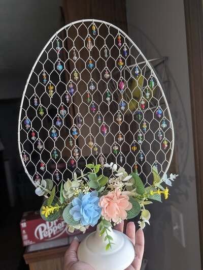 Egg-Shape-Chicken-Wire-Suncatcher
