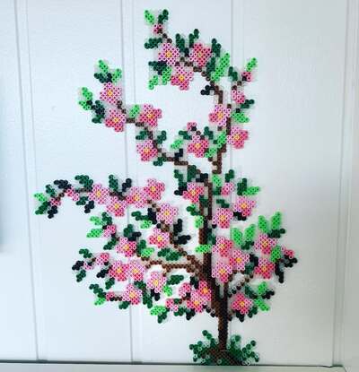 beautiful-wall-artwork-fused-iron-beads-diy