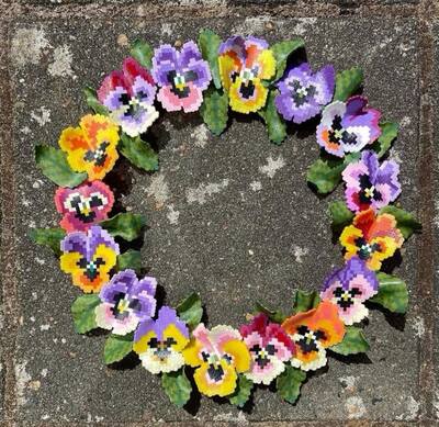 diy-perler-bead-flowers-wreath