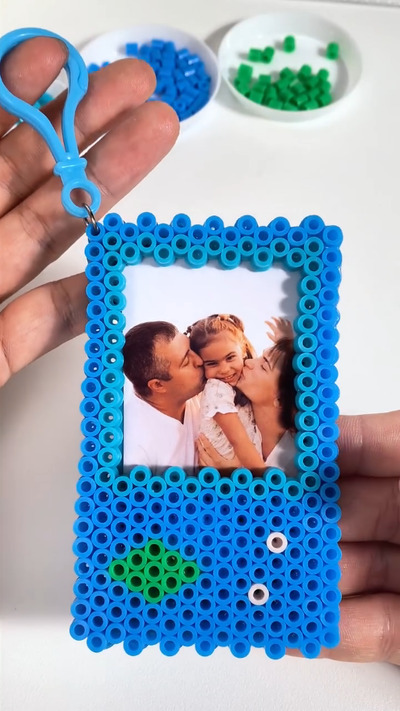 fused-beads-melty-craft-photo-frame-keychain-diy