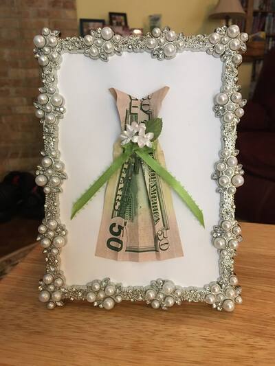 money-wedding-dress-frame-gift-idea