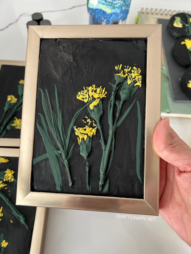 painting-and-sealing-plaster-relief-art-for-beginners