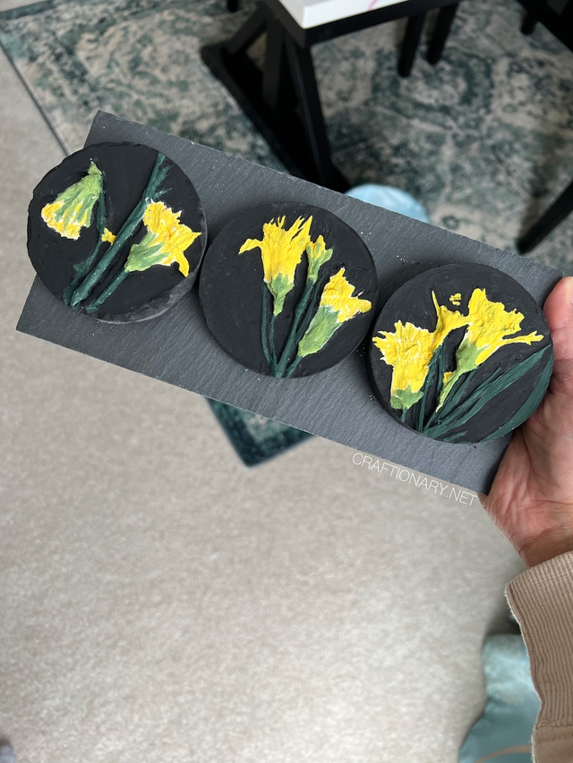 painting-bas-relief-plaster-art-tutorial