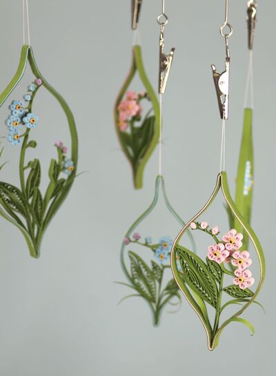 paper-quilling-forget-me-not-mobile-ornament