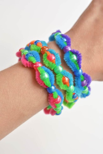 3-Strand-Pipe-Cleaner-Bracelets