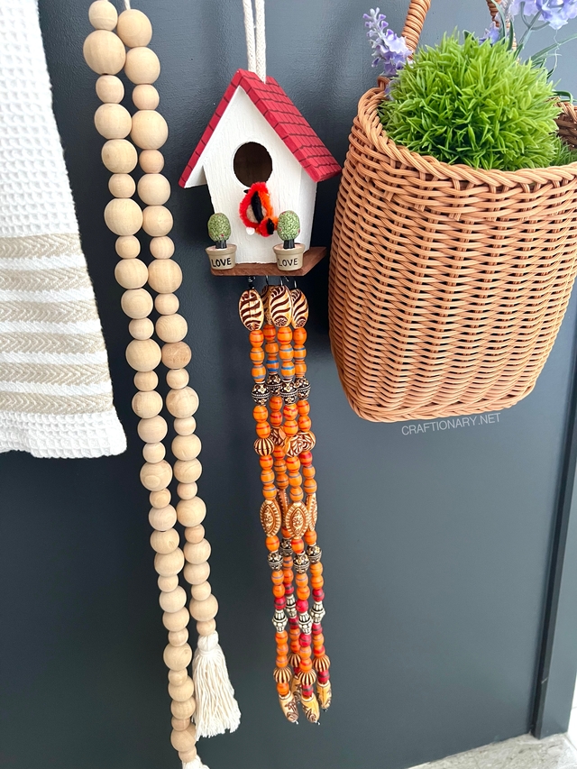 DIY-birdhouse-decor-beaded-suncatcher