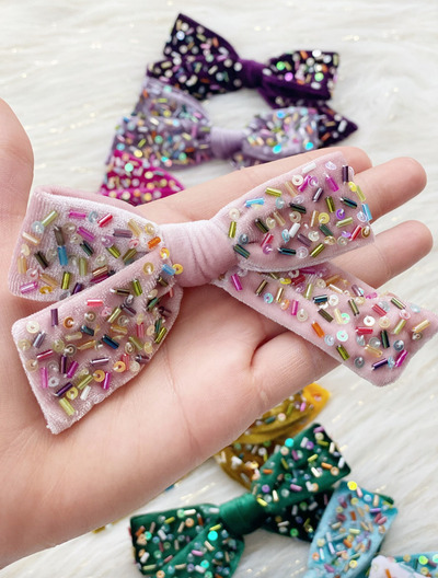 cute-sequin-art-bows-diy