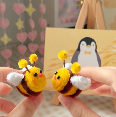 pipe-cleaner-bumble-bees