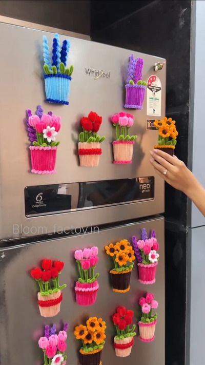 pipe-cleaner-flower-pots-magnets