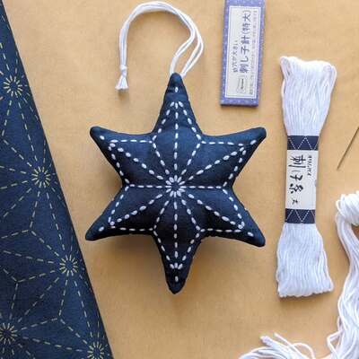 sashiko-stitching-embroidery-christmas-tree-star-topper