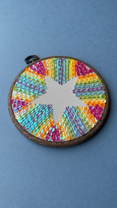 sequin-art-embroidery-hoop-star-craft-diy