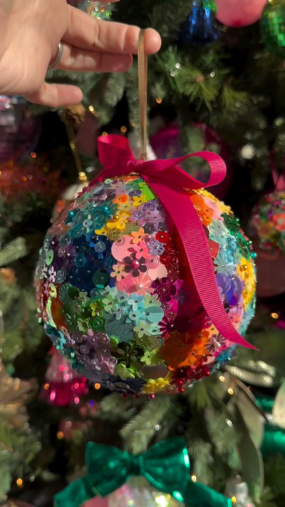 sequin-art-ornament-diy