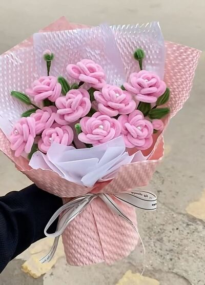 pink-roses-bouquet-pipe-cleaners