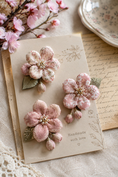 fabric-scraps-diy-flower-brooches