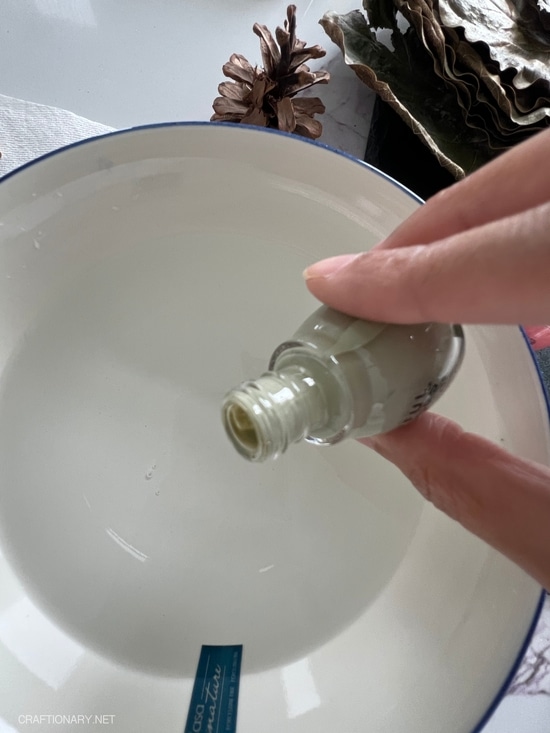 nail-polish-water-marbling-art-on-items