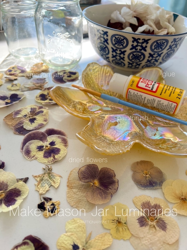 make-mason-jar-pressed-flowers-luminaries-lanterns-diy-lights-materials